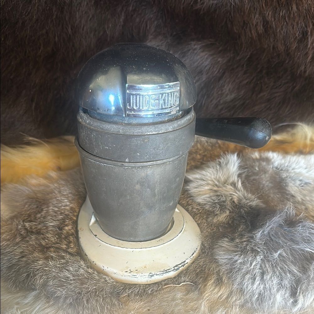 Vintage Juice King juicer (4175)